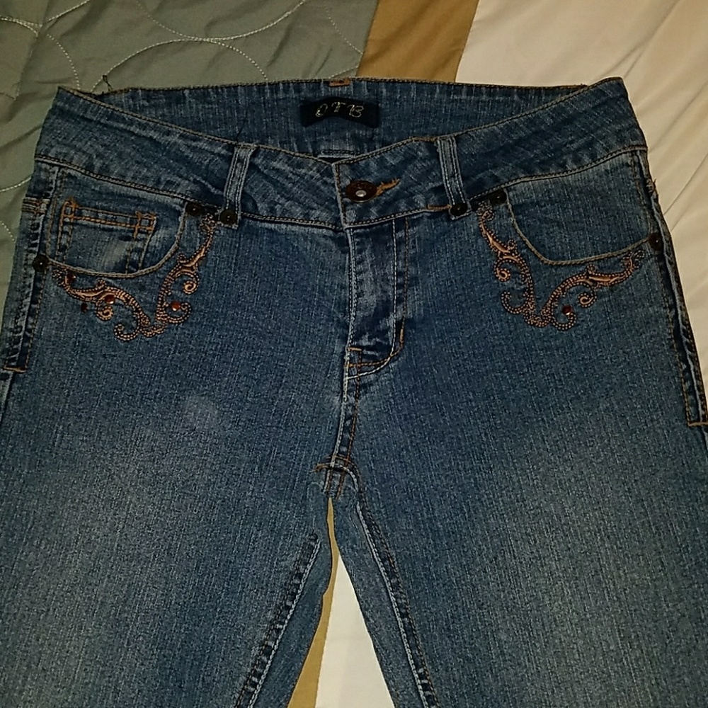 Jeans - Picture 2 of 3